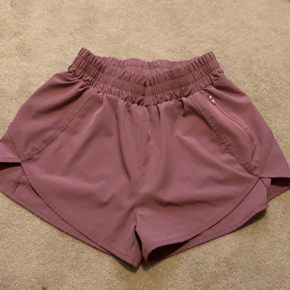 mauve lined athletic shorts